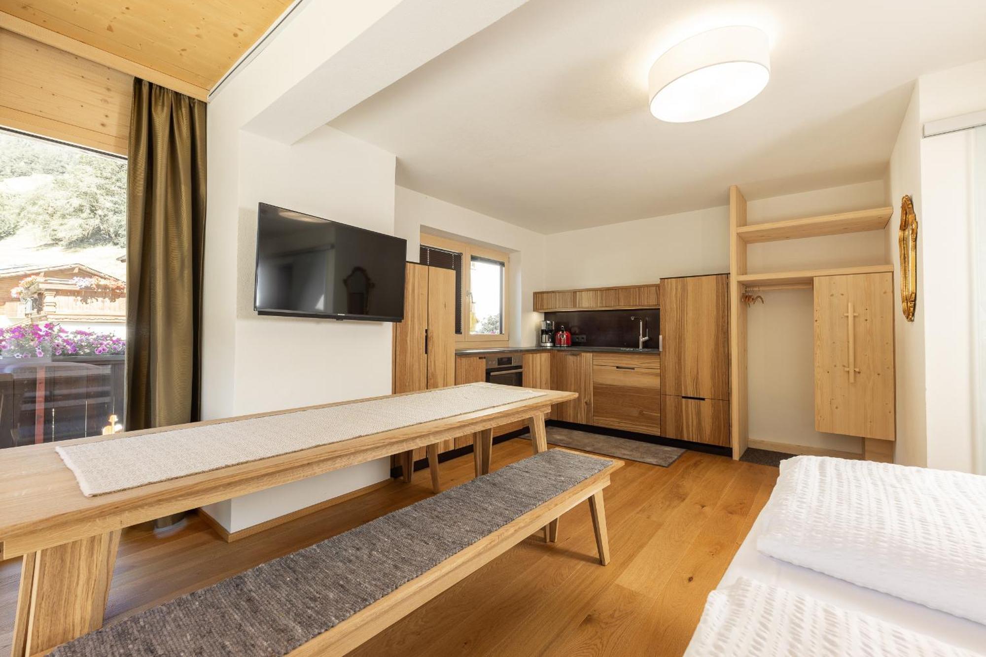 Pension Gulla - Ferienhaus Appartements B&B Neustift im Stubaital Exterior foto
